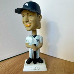 Mini Bobble Head Derek Jeter - No. 2 Figure New York Yankees 2001